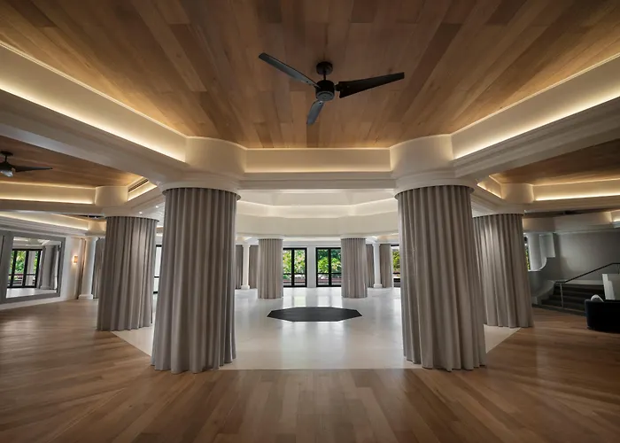 Intercontinental Hayman Great Barrier Reef